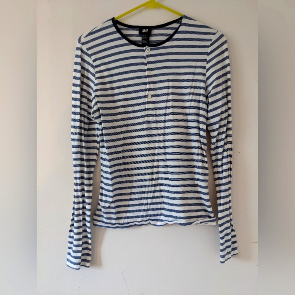 Men's XS Blue & White Striped Henley